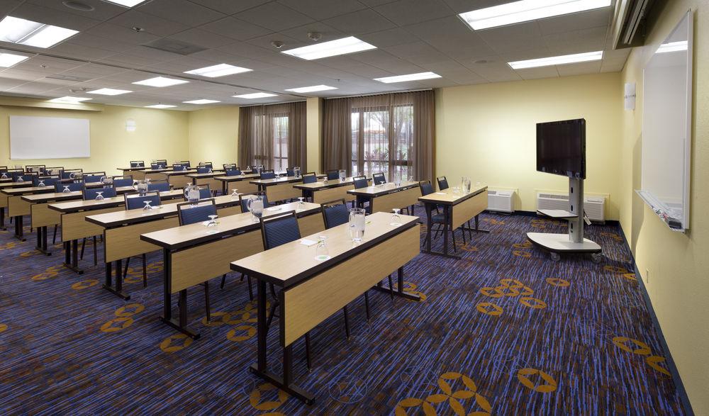 Courtyard Tampa Westshore/Airport מראה חיצוני תמונה