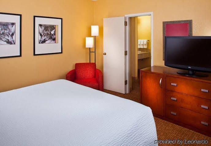 Courtyard Tampa Westshore/Airport מראה חיצוני תמונה